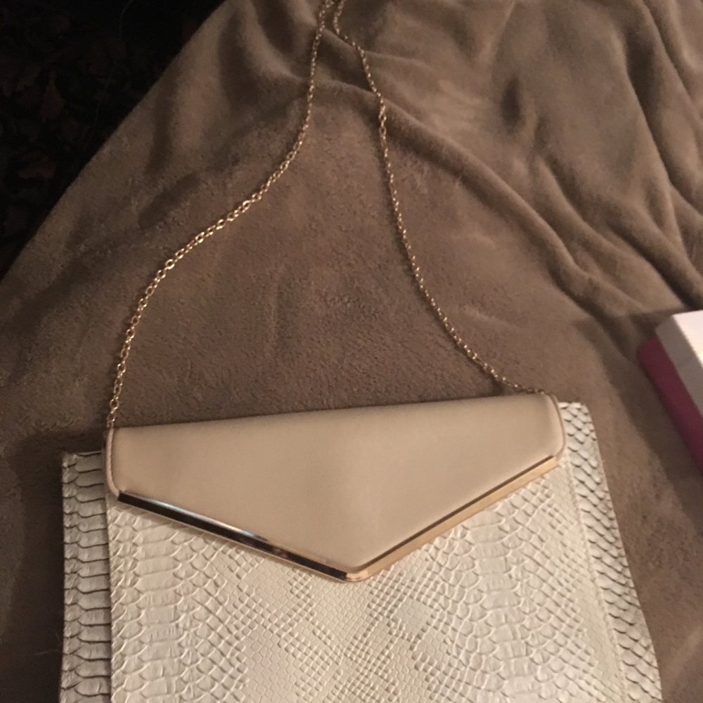Purse - Picture 2 of 4